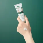Крем с экстрактами сосны и центеллы для проблемной кожи |50 ml| Round Lab Pine Calming Cica Cream — изображение 5