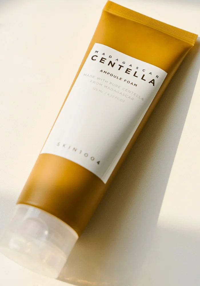 Успокаивающая пенка для умывания с центеллой SKIN1004 Madagascar Centella Ampoule Foam 125 ml