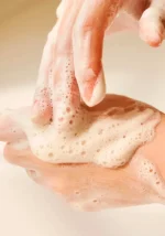 Успокаивающая пенка для умывания с центеллой SKIN1004 Madagascar Centella Ampoule Foam 125 ml