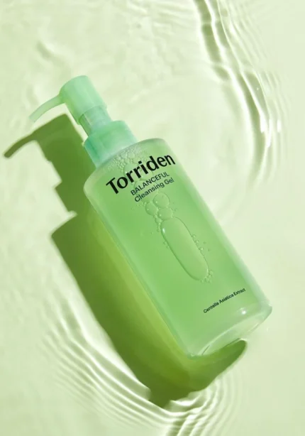 Мягкий гель для умывания с CICA-комплексом Torriden Balanceful Cica Cleansing Gel 200 ml